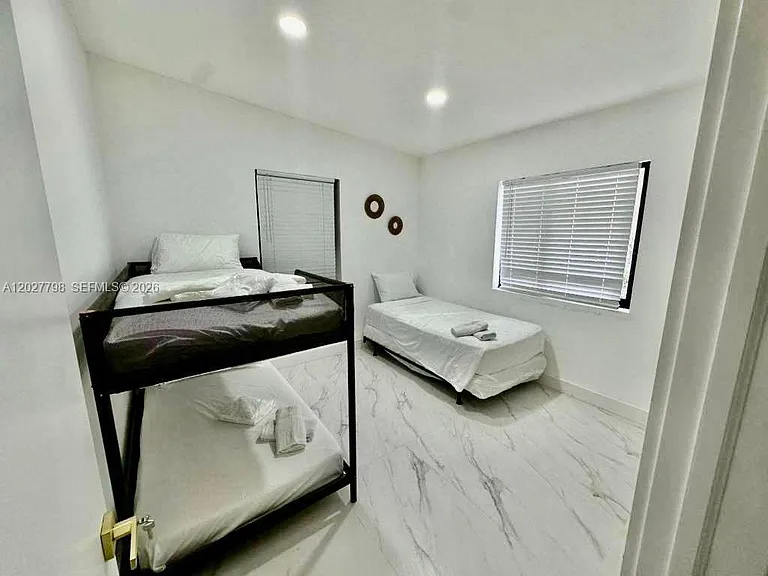 415 NW 133rd St #415 — Photo 31