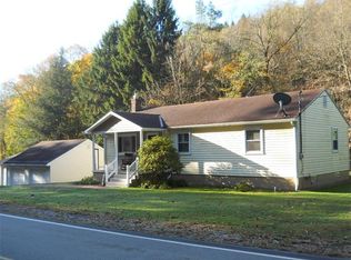 1550 Days Run Rd, Tarentum, PA 15084