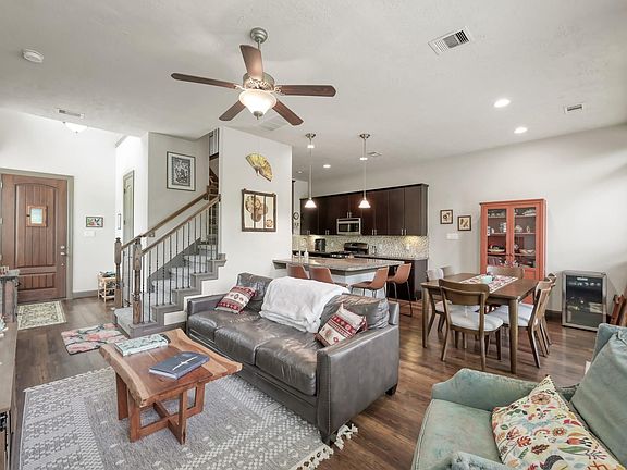 4th image of 18 Aventura Pl