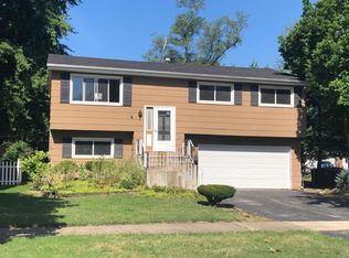 14516 Clifton Park Ave, Midlothian, IL 60445