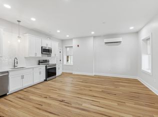 515 E Washington St #16626641, Charles Town, WV 25414