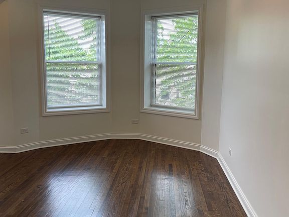 4th image of 6233 S Langley Ave #1S