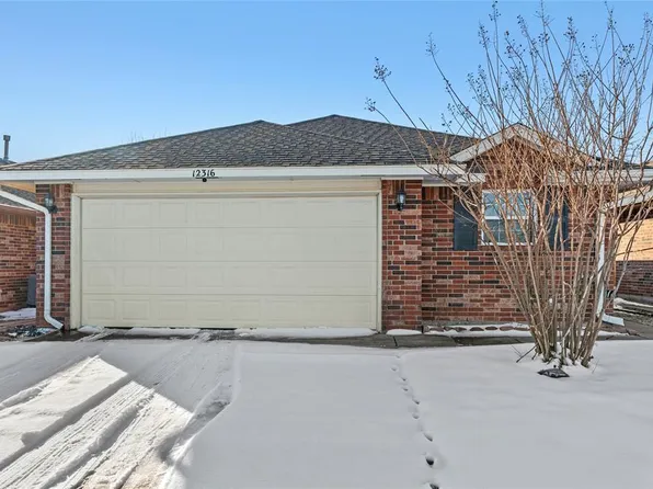 12316 SW 5th St, Yukon, OK 73099