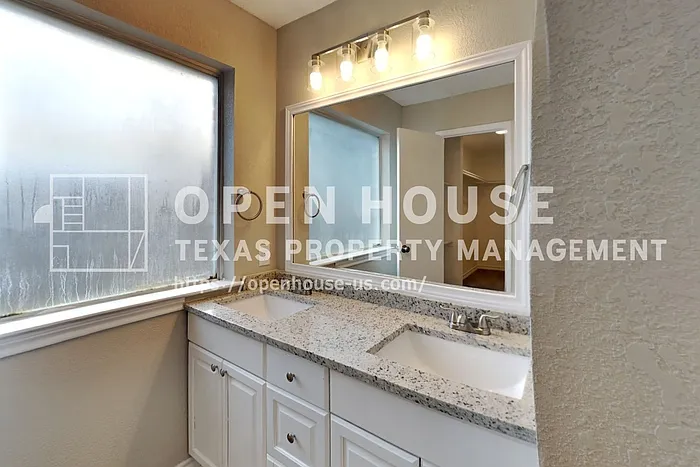 5900 Stone Meadow Ln — Photo 10