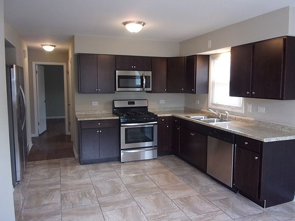 2nd image of 566 Paxton Ave