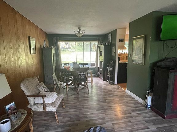 4th image of 4371 Garden Bay Rd