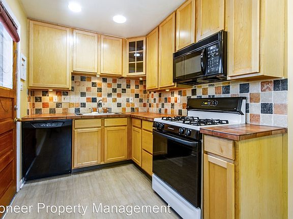 3rd image of 2850 S Gaylord St