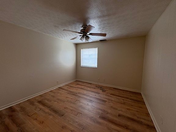 5th image of 65 E 18th Ave #B