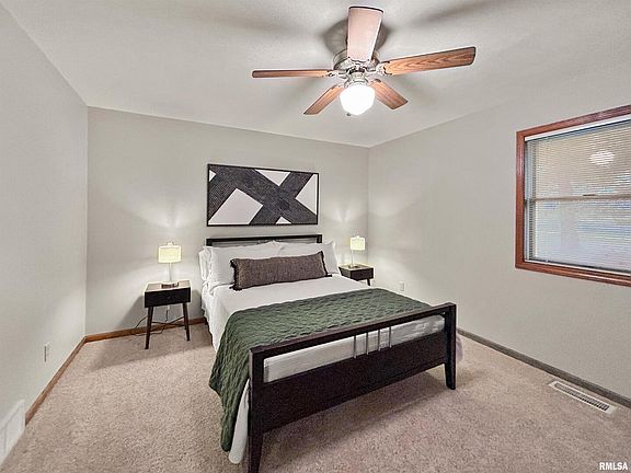 5th image of 109 Waterford Dr E #109