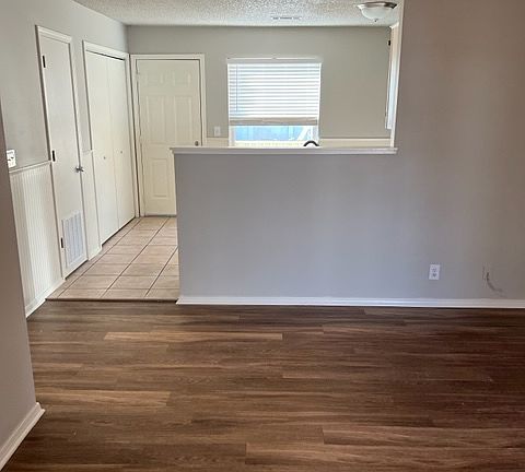 3rd image of 424 SE G St #D
