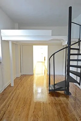 Rented by Cooper & Cooper Real Estate | media 14