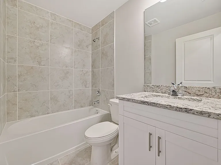 6076 Lacota Ave — Photo 12
