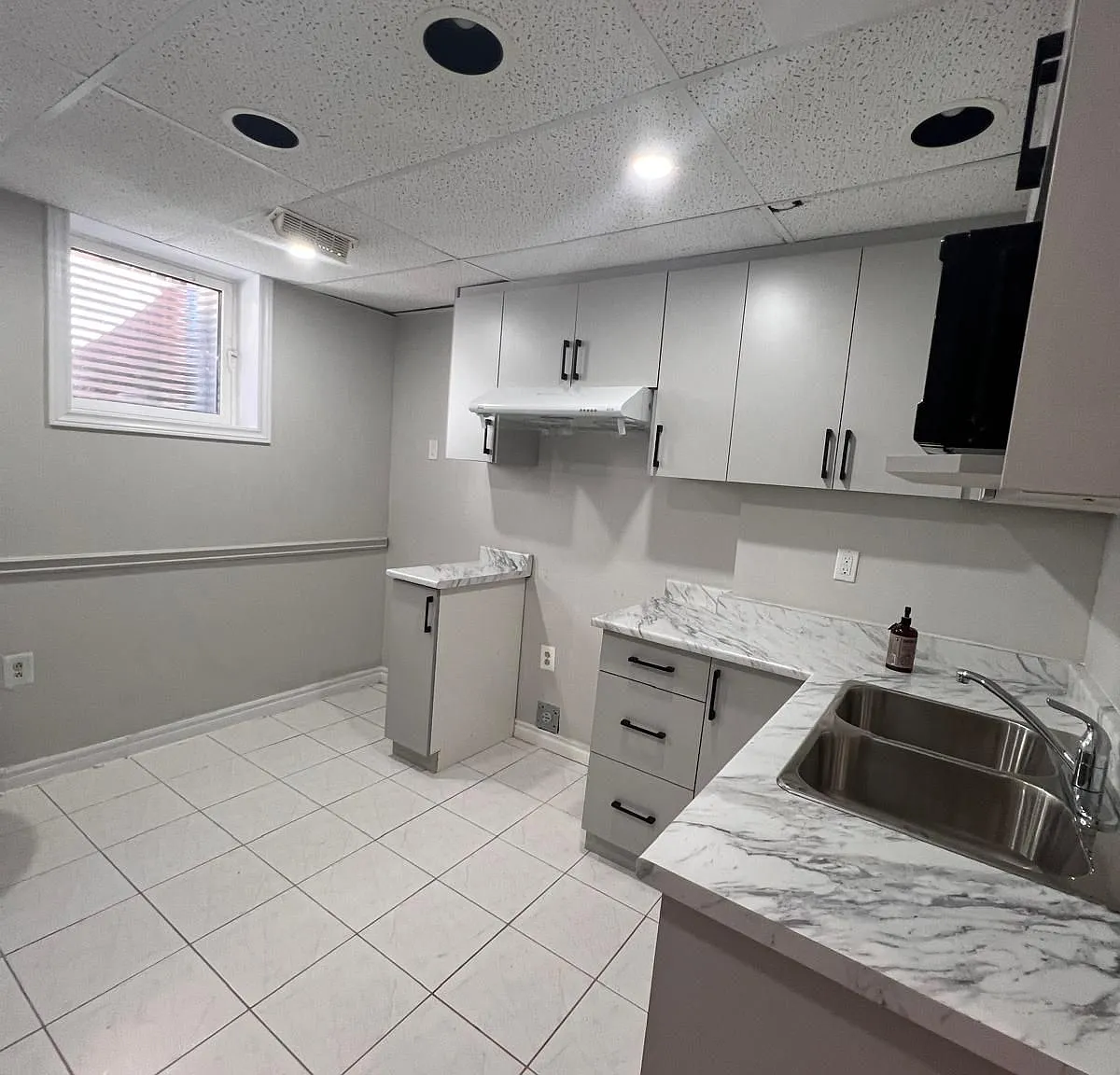 2 bed, $1,750 — Photo 2