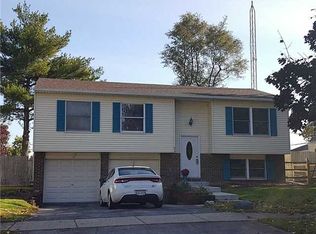 2481 Bedford Ln, Northwood, OH 43619