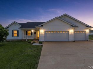 38 Elk Dr, Farmington, MO 63640