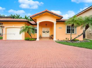 15817 SW 69th Ln, Miami, FL 33193