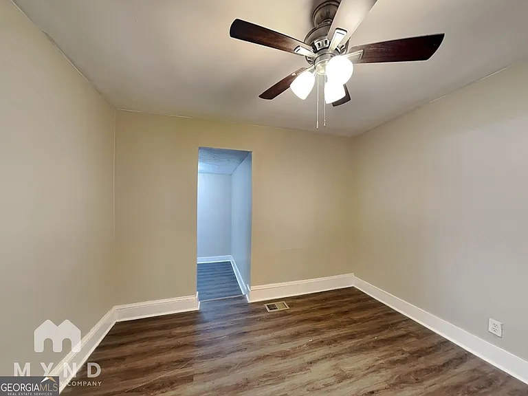 1284 Westmont Rd SW — Photo 8