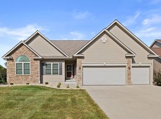 14509 Maple Dr, Urbandale, IA 50323