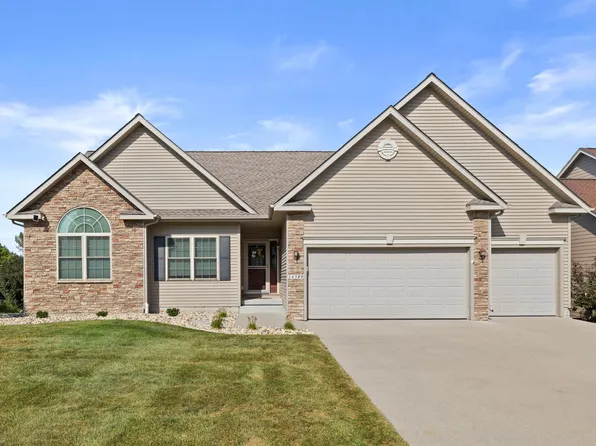 14509 Maple Dr, Urbandale, IA 50323