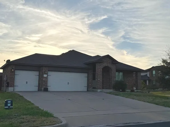 2701 Skinner Dr, Lorena, TX 76655