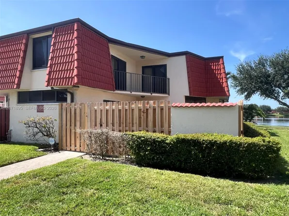 3673 Victoria Dr Unit 3673, West Palm Beach, FL 33406