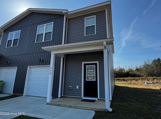 248 Winstead Loop Rd, Richlands, NC 28574