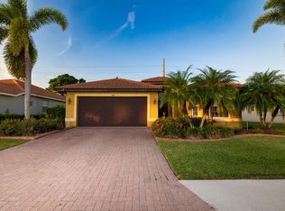 6935 74th Street Cir E, Bradenton, FL 34203