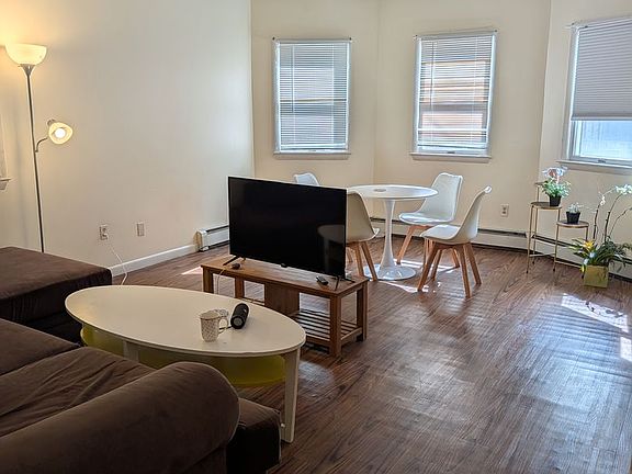 2nd image of 567 569 Somerville Avenue & 2/4 Beach St #4-1