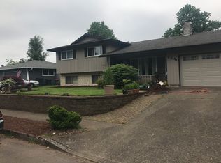 7140 Valley View Dr, Gladstone, OR