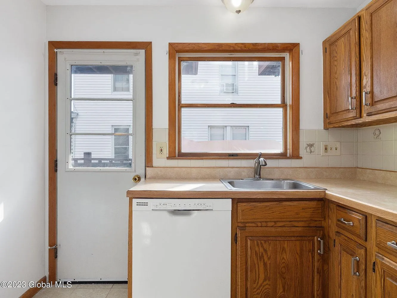 2 bed, $1,450 — Photo 4