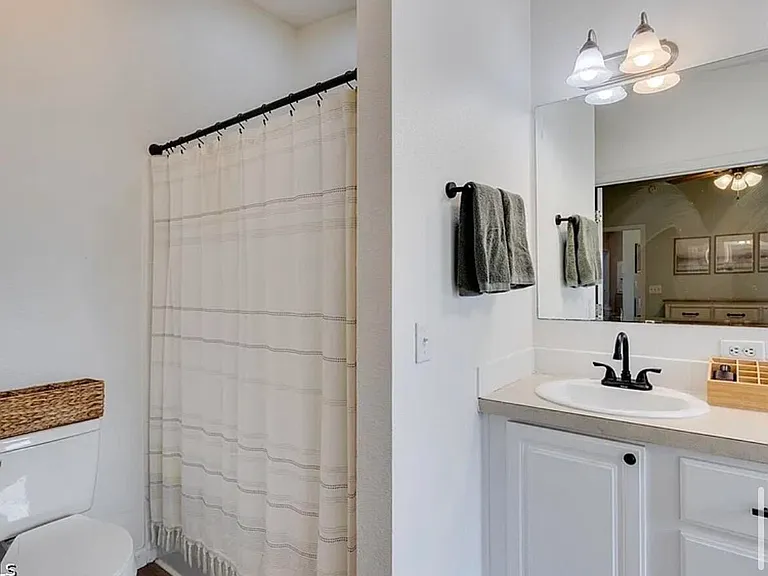 2040 S Montana Cir — Photo 10