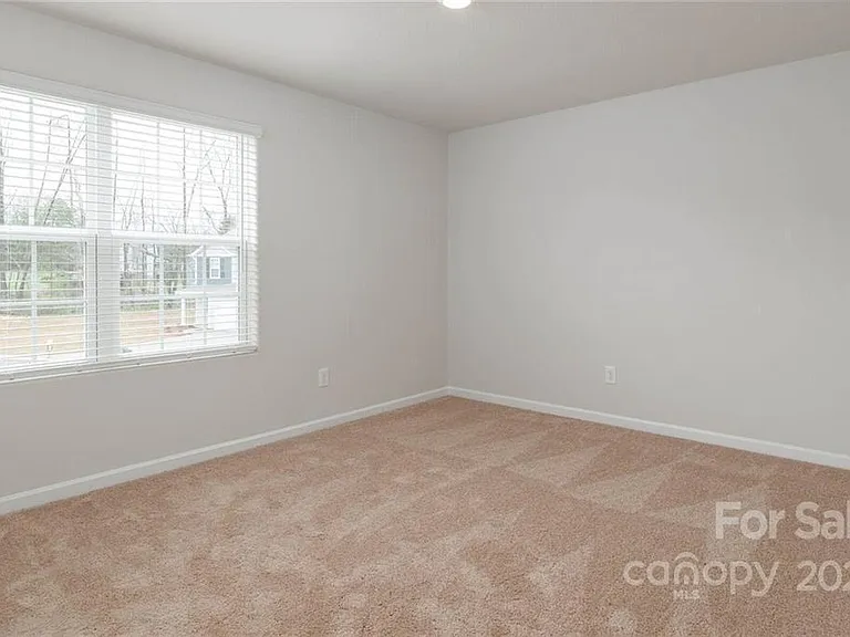 9409 Creedmore Hills Dr — Photo 6