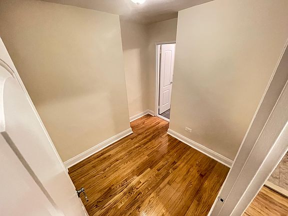 5th image of 14445 35th Ave APT 6M