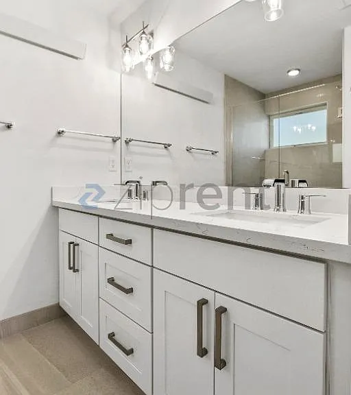 10213 40th Ave SW #C — Photo 37
