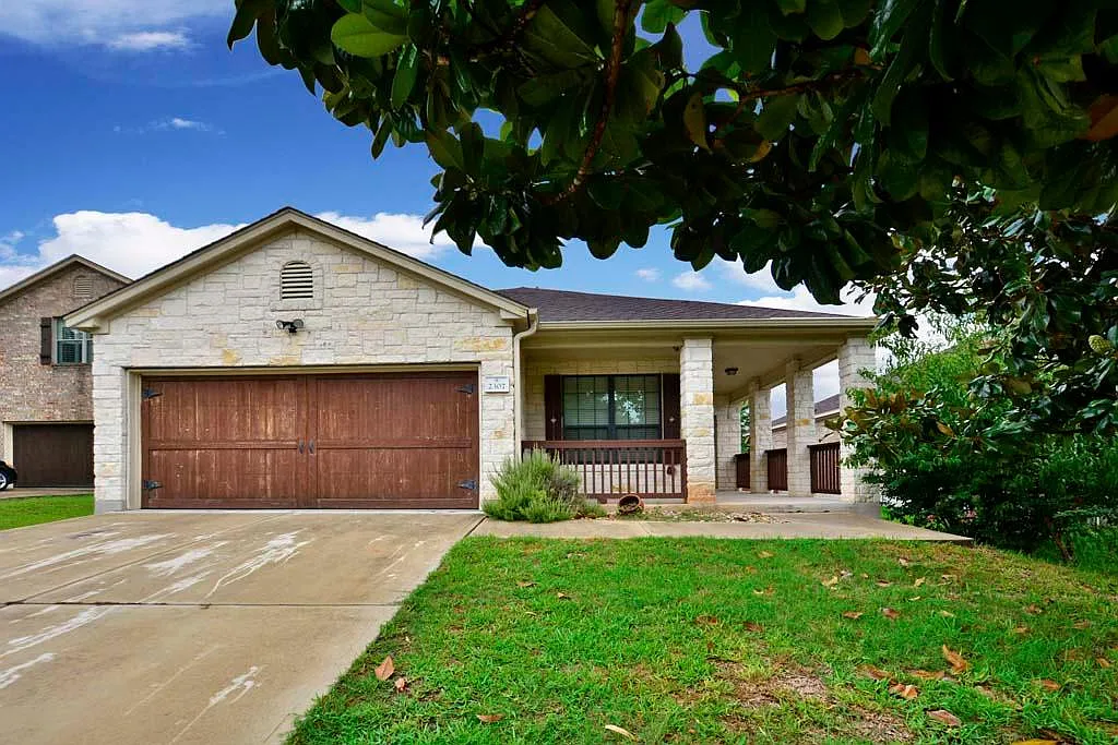 2307 Sage Canyon Dr — Photo 1