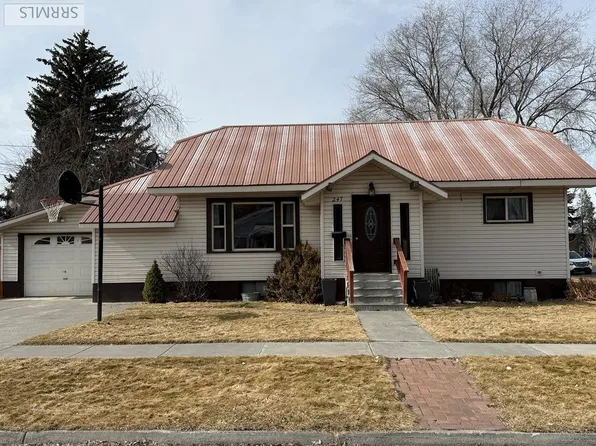 247 N 3 E, Saint Anthony, ID 83445