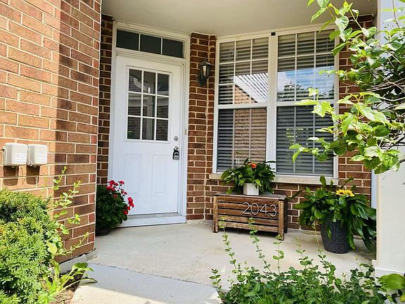 2nd image of 2043 S Lincoln Ave #110702