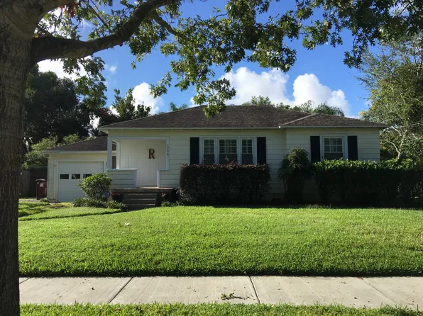 823 Guernsey St, Orlando, FL 32804