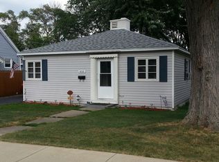 632 Gates St, Aurora, IL 60505