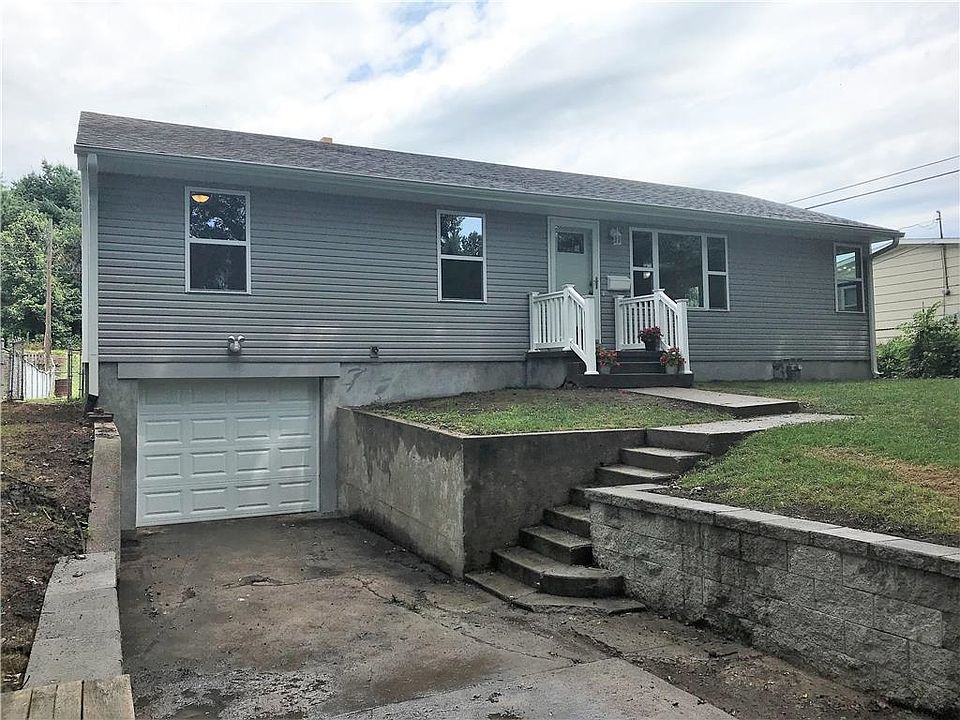 1st image of 3219 Mark Twain Dr