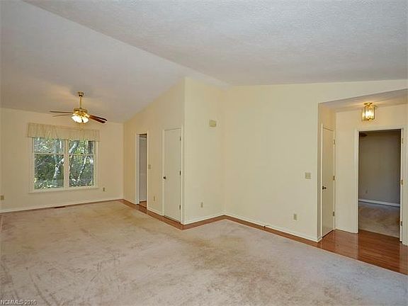3rd image of 205 Brook Forest Ln