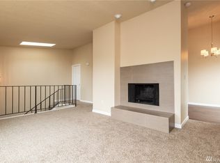 201 McKean Ct APT D, Enumclaw, WA 98022