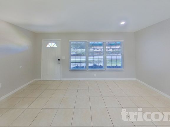 2nd image of 264 Center Rd