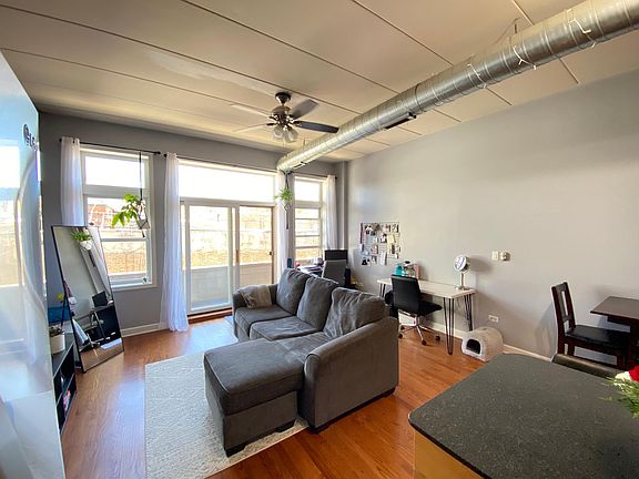 3rd image of 837 S Western Ave #204A
