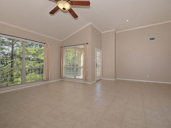 4th image of 6607 Lake Woodlands Dr APT 134