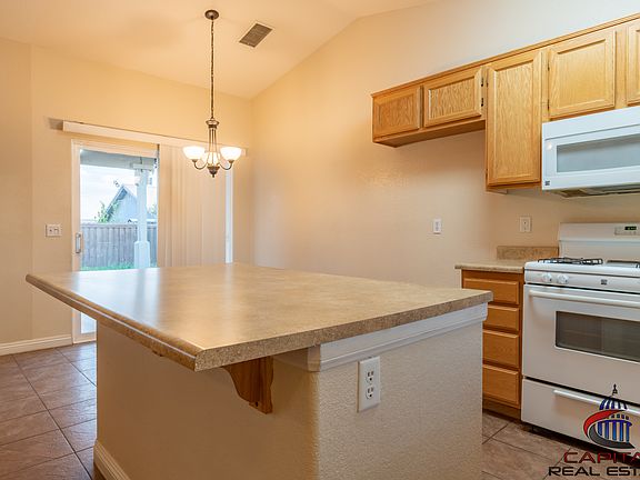 5th image of 188 W Madrone Cir