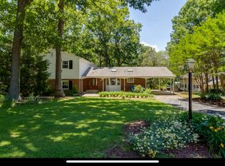 6925 Conservation Dr, Springfield, VA 22153