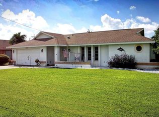 1212 SE 37th St, Cape Coral, FL 33904