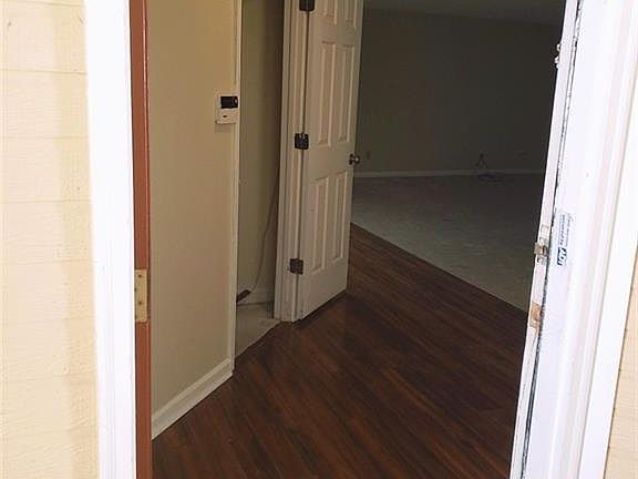 2nd image of 727 Ridgecreek Dr