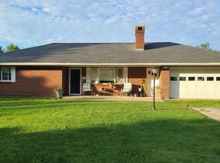 220 E Windsor Rd, Peru, MA 01235